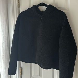 Uniqlo Cropped Pullover